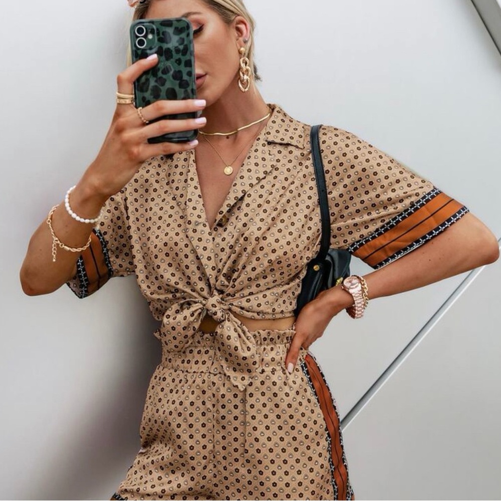 Retro Geometric Print Button-Up Blouse - Peach & Brown - Picture 6 of 7